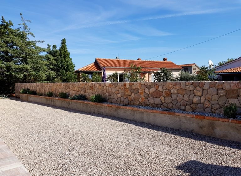 izgradnja_kamenog_zida_otok_krk