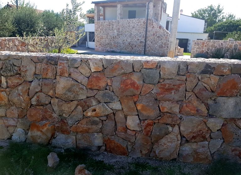 suhozid_kameni_zid