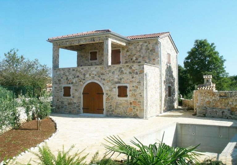 kamena-kuca-otok-krk